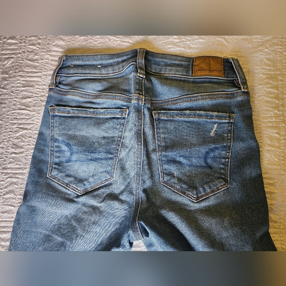 Womens American Eagle Jeans Size 4 Short Strips on Leg - Picture 4 of 13